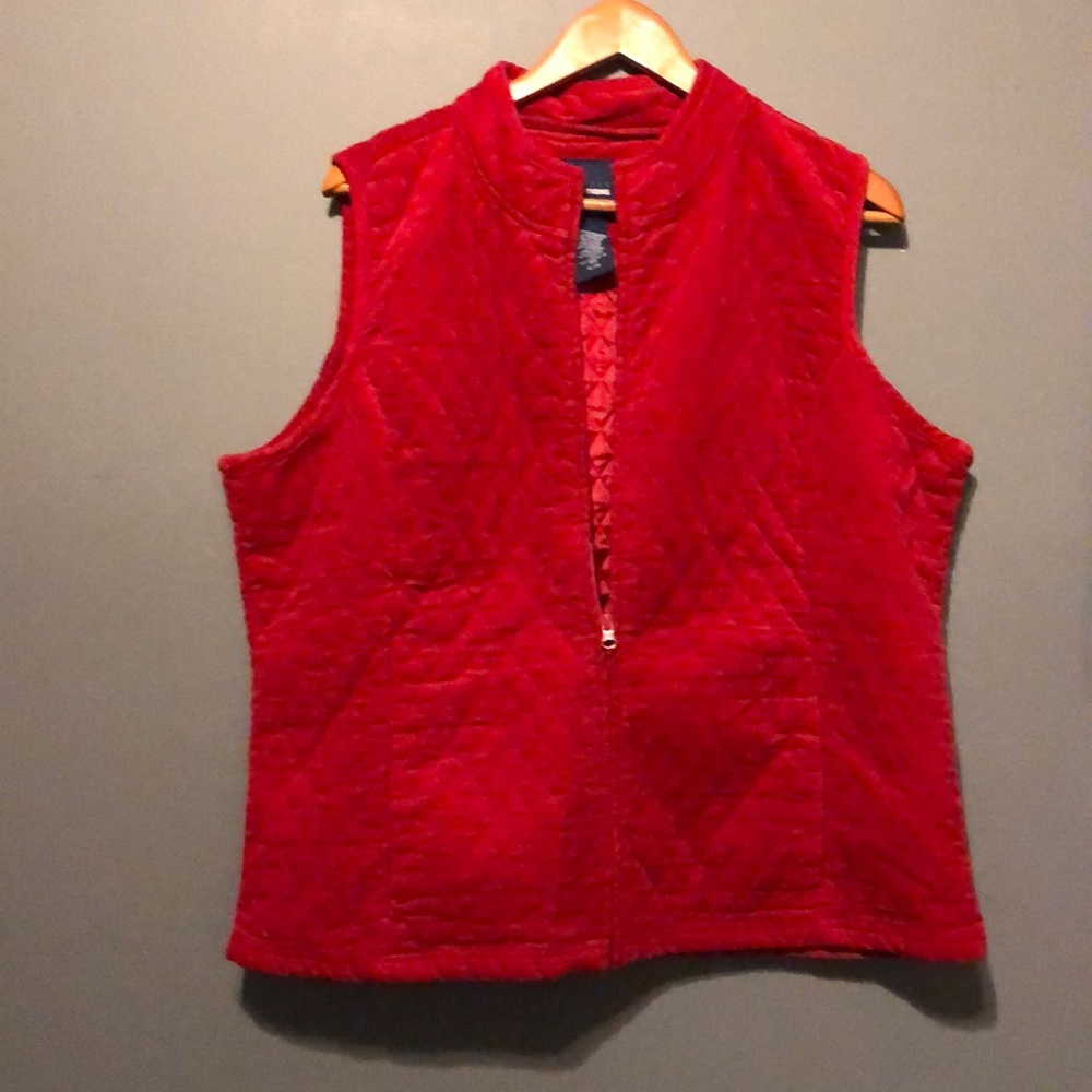 Basic editions vest
